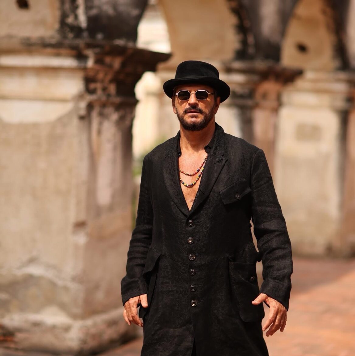 RICARDO ARJONA HACE HISTORIA