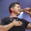 JORGE MEDINA CONQUISTA HOUSTON E IRVING, TEXAS, CON DOS SOLD OUT